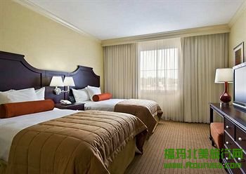 Embassy Suites Tampa Brandon3.5Ǽ